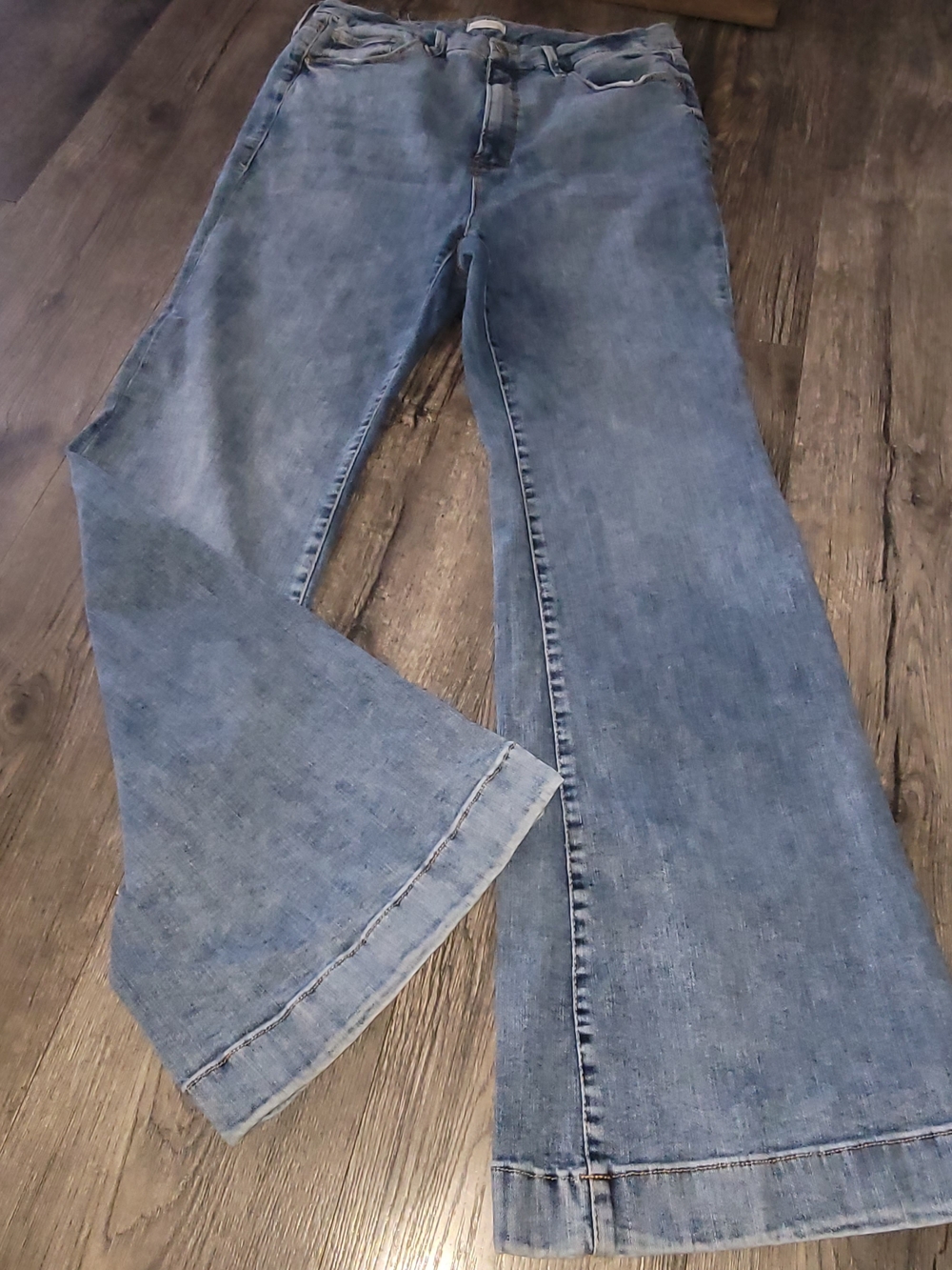 Good American Women’s Denim Flared Jeans
